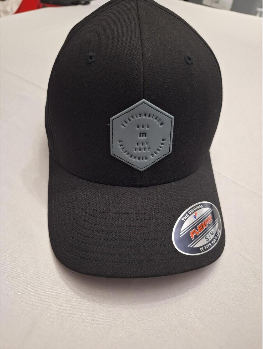 New Travis Mathew Golf Men's Black Dopp Tri-Blend Flex Hat S/M Black Gray